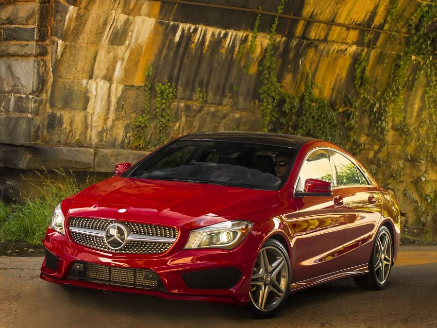  Mercedes-Benz CLA250 AMG Sports Package 2013 года  (US) (фото 1 из 22)